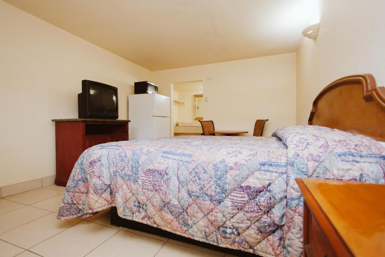 Space City Inn Хьюстон Экстерьер фото